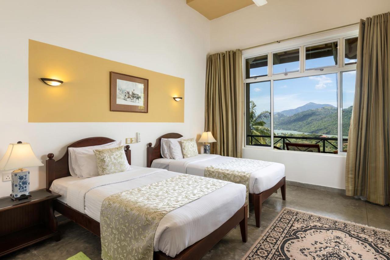 The Albatross, Kandy Digana Exteriér fotografie