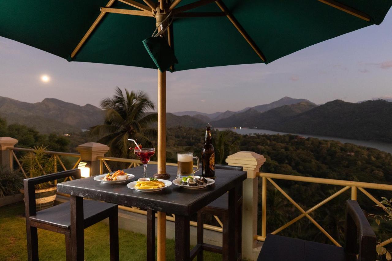 The Albatross, Kandy Digana Exteriér fotografie